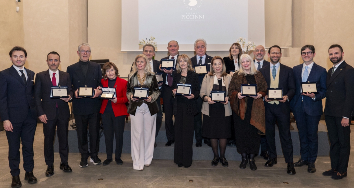 immagine comitato d'onore premio piccinni garda festival